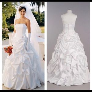David’s bridal wedding dress